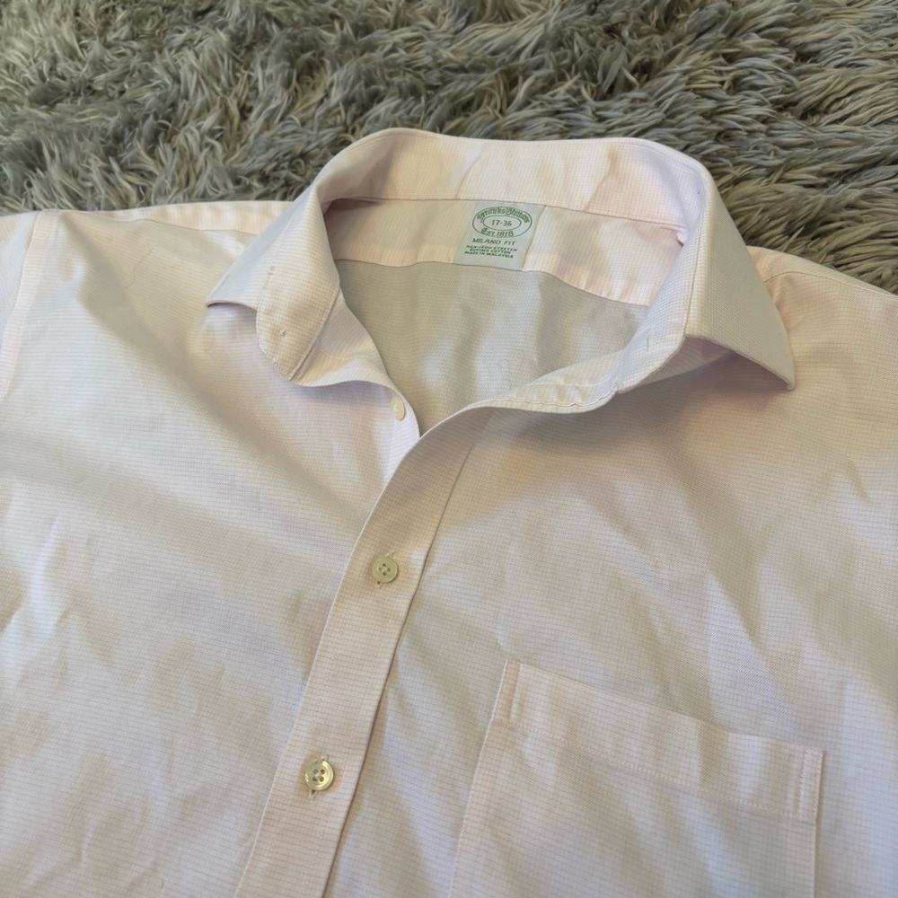 Men’s Brooks Brothers Milano Fit pink checks non iron supima cotton size 17 36